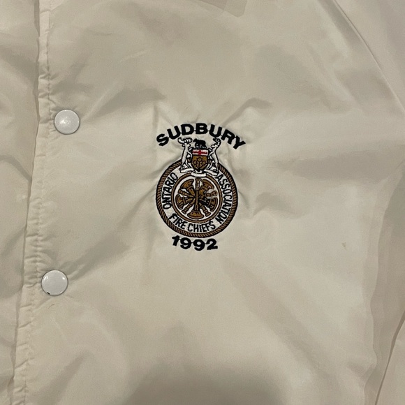 Vintage 1992 White Sudbury Windbreaker - Picture 2 of 3